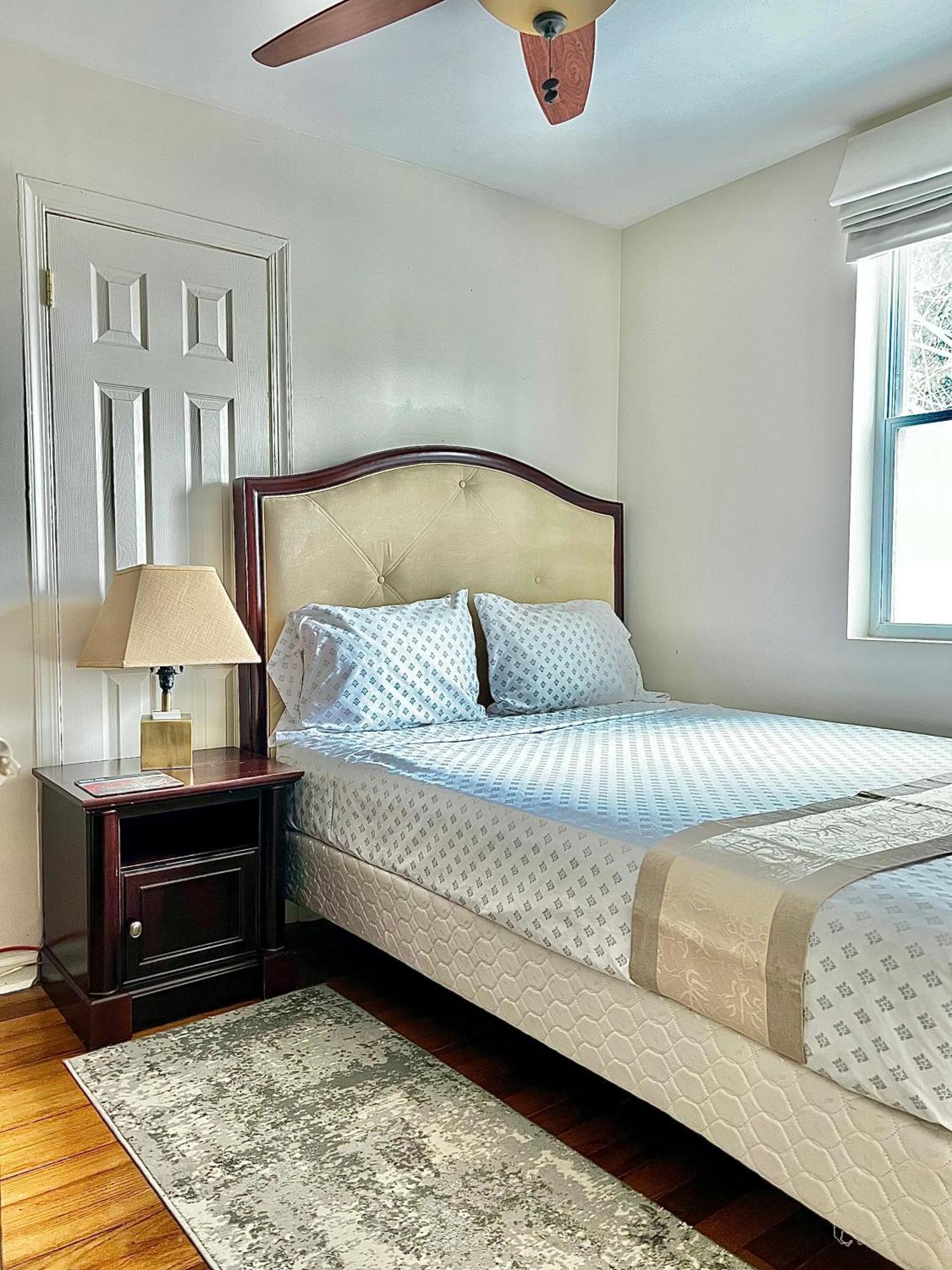 Aloha Homestay Falls Church Dış mekan fotoğraf
